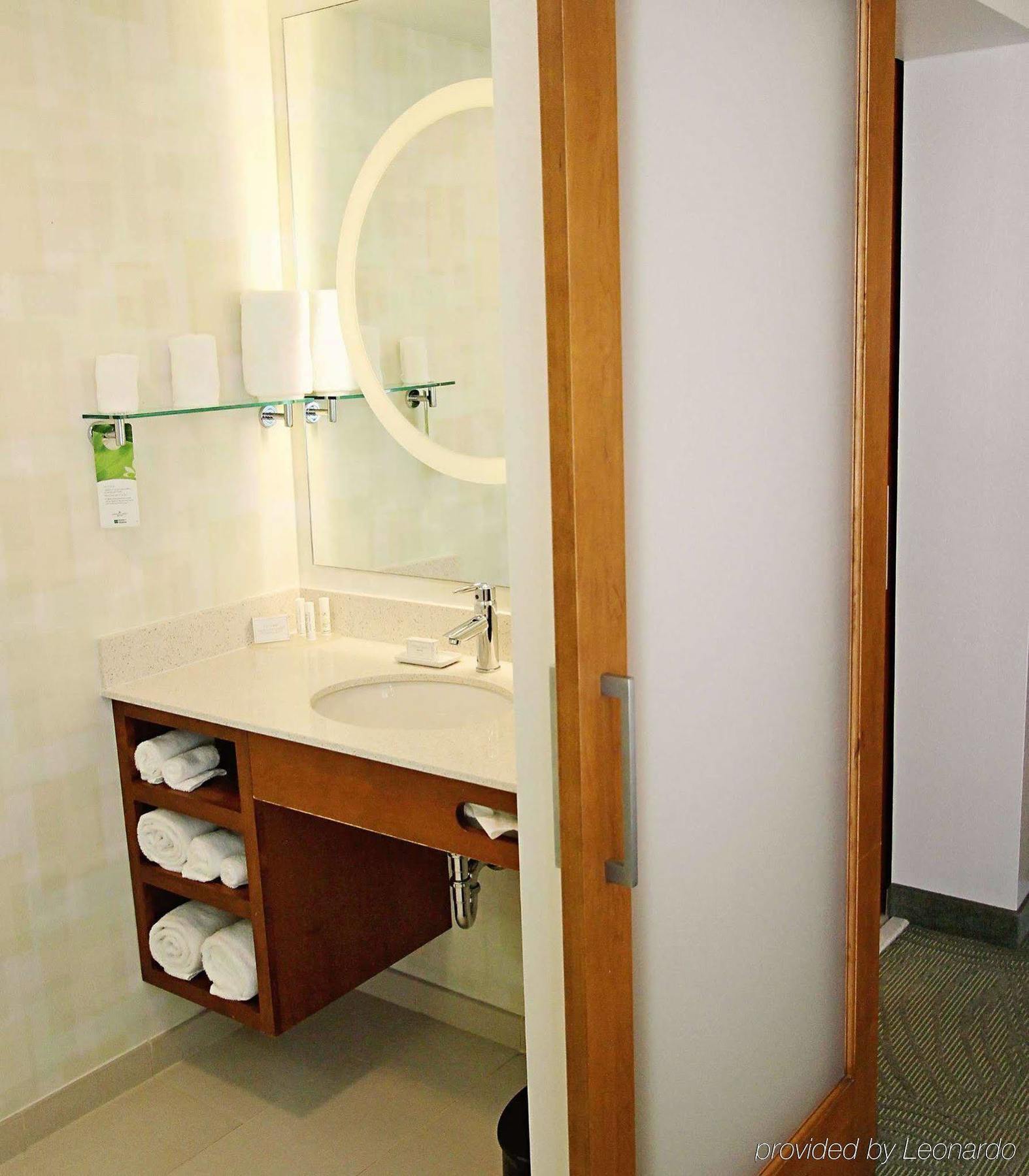 Springhill By Marriott Midtown Hotel Cincinnati